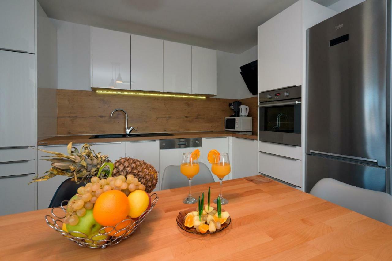 Apartments Magli Каштела Экстерьер фото
