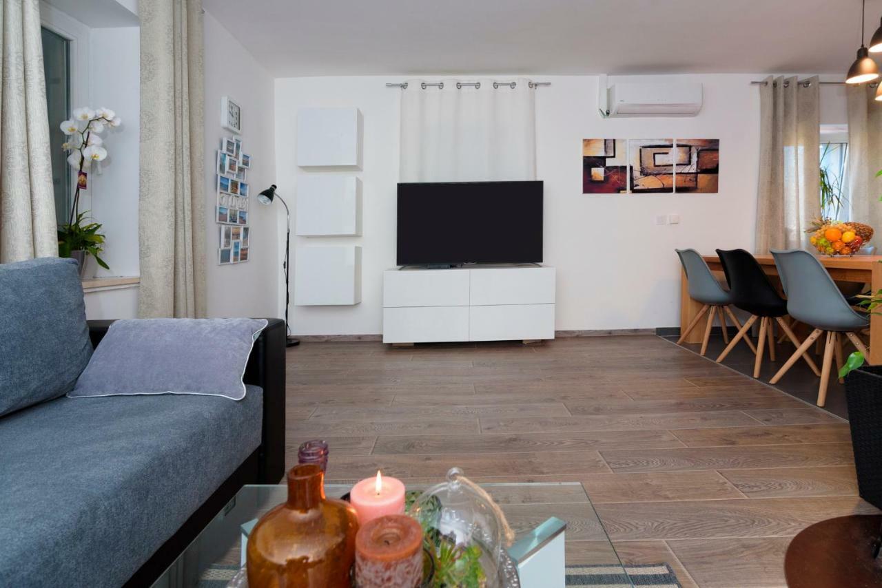 Apartments Magli Каштела Экстерьер фото